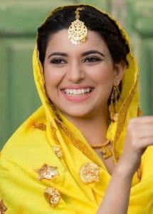 nimrat khaira singer punjabi